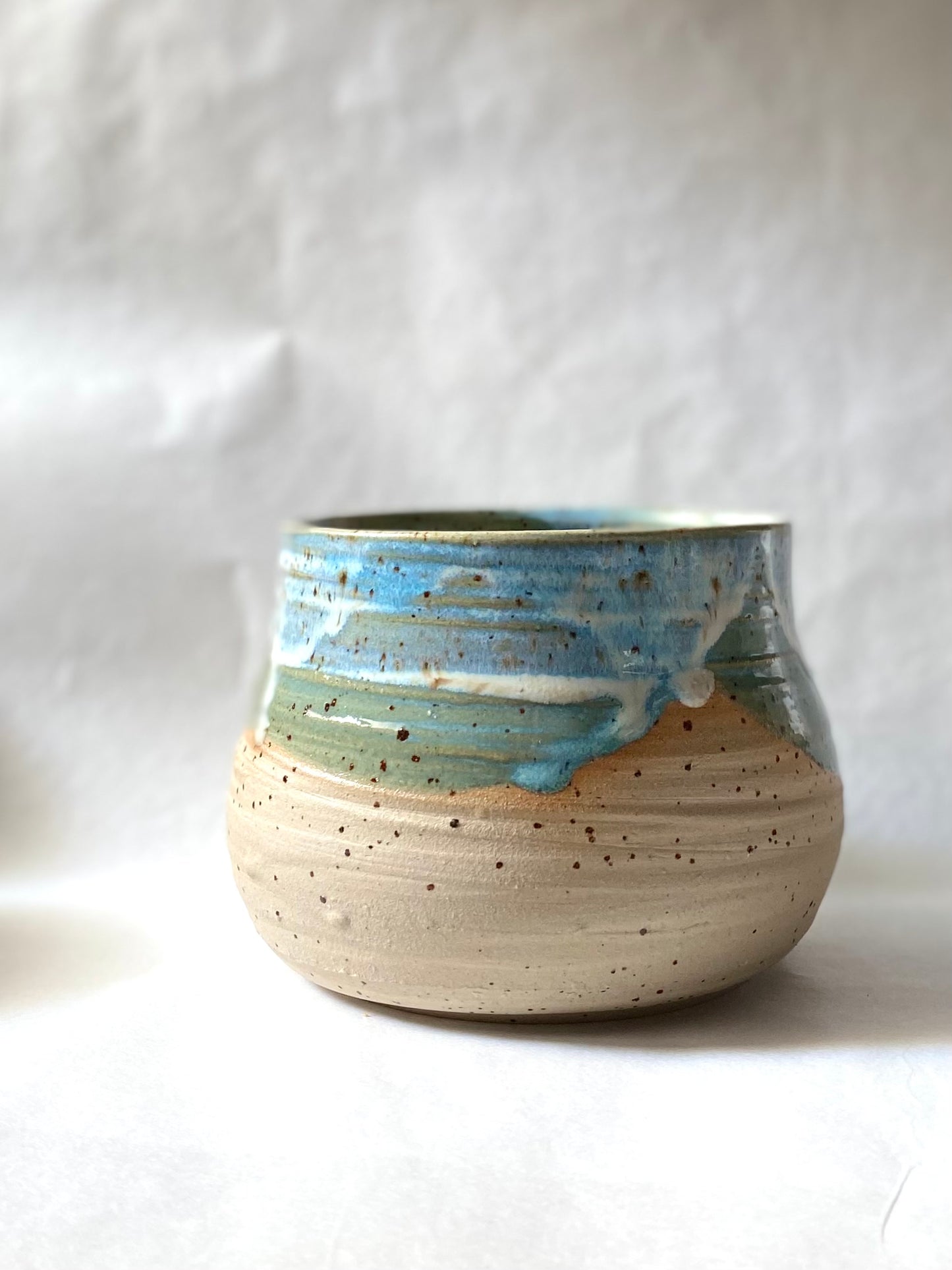 Blueberry drips Planter