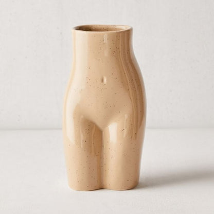 Booty vase