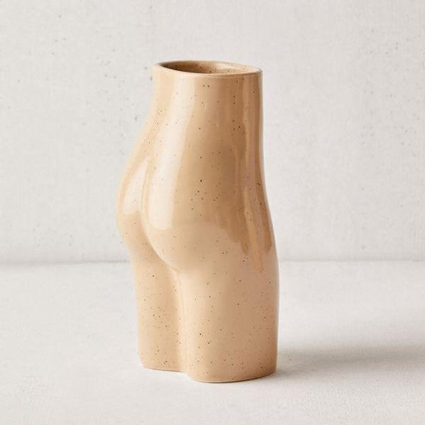 Booty vase