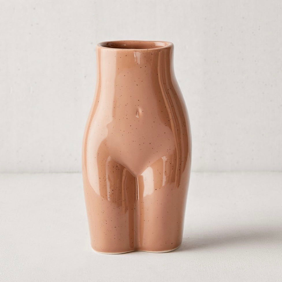 Booty vase