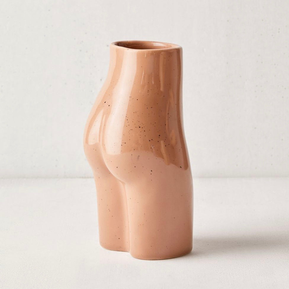 Booty vase